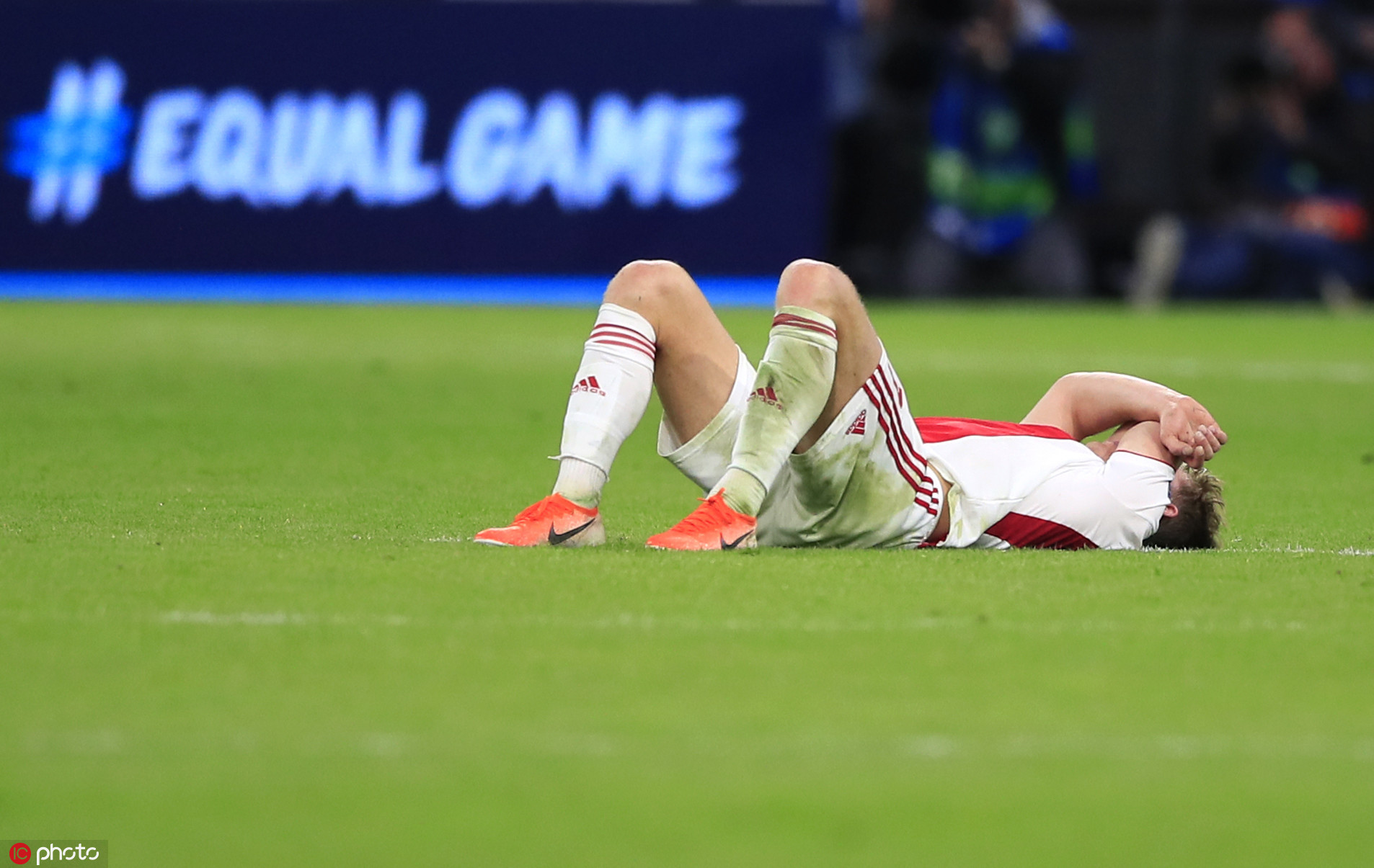 开云体育APP下载-阿贾克斯客场逆转里昂，晋级前景一片光明！的简单介绍